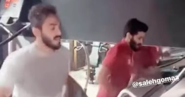الموز على مائدة سحور كهربا.. ووصلة تدريبية مع صالح جمعة