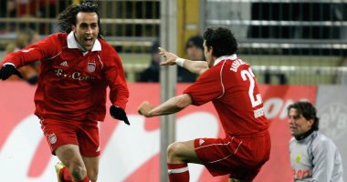 جول مورنينج.. على كريمي يتلاعب بدفاع دورتموند ويسجل هدفا لا ينسى
