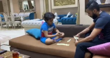 نجوم الكرة "أون لاين".. طارق حامد يتدرب على الرمال.. حسام عاشور يتحدى ملل كورونا بالدومينو.. محمد زيدان يسترجع ذكريات رباعية الفراعنة في الجزائر.. جمال حمزة يستعرض مهارته أمام الأهلي.. وجنش بيتمرن بالجوانتي