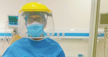 الجيش الأبيض.. "محمود عبد الراضى" ممرض على خط مواجهة كورونا بمستشفى أسيوط الجامعى