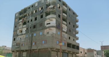 صور.. إيقاف حالتى بناء مخالف والتحفظ على مواد البناء بالعامرية فى الإسكندرية