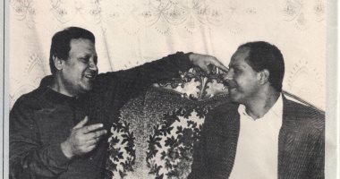 سعيد الشحات يكتب "ذكريات صحفية ".. الفنان محمد رشدي يكافئني بالموافقة علي تسجيلي لقصة حياته بسبب بليغ حمدي ويبكي كلما تذكر أمه.. ويهديني نسخة من كتاب"إبراهيم أبو الأنبياء" للعقاد ويكشف أسرار أغنياته "موال أدهم"
