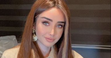 لوك جديد لـ هنا الزاهد بعد تغيير لون شعرها من الأشقر للبنى