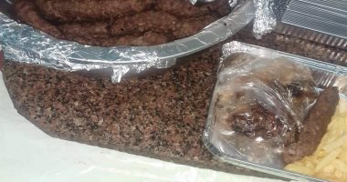 "فيها حاجة حلوة".. فاعل خير يوزع وجبات إفطار للأسر الأكثر احتياجا بالغربية .. صور