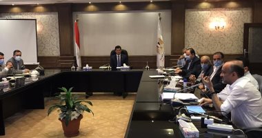 وزير الرياضة يلتقي إدارة هيئة استاد القاهرة لمناقشة تحويله للاستخدام المجتمعي