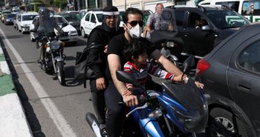 زحام فى شوارع طهران بعد استئناف أنشطتها الاقتصادية يهدد بعودة كورونا