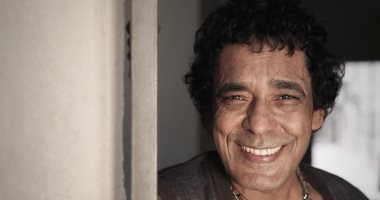 الكينج محمد منير: أنا زى الفل وهقدم لجمهورى حفلة لايف جامدة