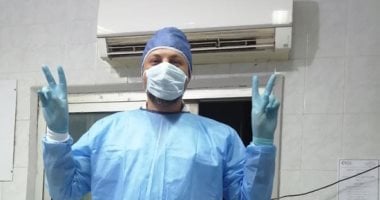 جيشنا الأبيض.. "رضا" أخصائي تحاليل طبية بمستشفي المنصورة على خط مواجهة كورونا