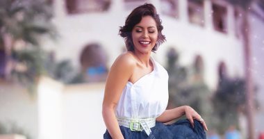 "يا ليلة العيد أنستينا".. لقاء الخميسى تحتفل بإطلالة مبهجة أول أيام العيد 