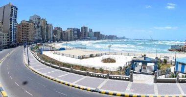 فيديو.. شاهد شواطئ الإسكندرية بلا زوار ثانى أيام عيد الفطر
