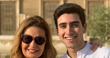 مصطفى قمر يشيد بتجربة تيام نجله فى خيانة عهد ويهنئ يسرا بنجاح المسلسل