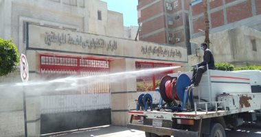 استمرار رش وتطهير الشوارع والمنشآت بمدن ومراكز البحيرة