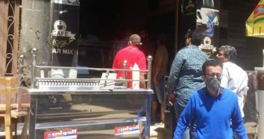 غلق كافية ومصادرة معداته لعدم التزامه بقرارات الغلق فى المنوفية