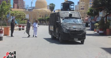 محافظ كفر الشيخ يتابع تطبيق قرار الحظر وغلق المتنزهات والحدائق.. صور