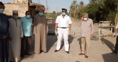 صور.. رئيس مدينة إسنا يقود جولة للمرور على المتنزهات والمقابر لمنع التجمعات