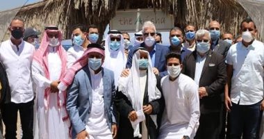 محافظ جنوب سيناء يشترى كمامات ويوزعها مجانا بأماكن تقديم الخدمات للجمهور