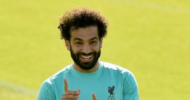 تركيز ومرح وعمل جاد.. محمد صلاح ومانى وفيرمينو أثناء تدريبات ليفربول..فيديو وصور