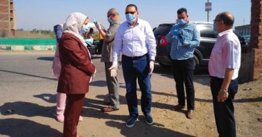 تحرير محاضر لـ9 محلات لمخالفتهم الحظر و12 محضر إشغال طريق ببلبيس فى الشرقية