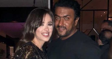 قلب أحمر من ياسمين عبد العزيز لـ أحمد العوضى بعد نجاحهما فى رمضان: my hero