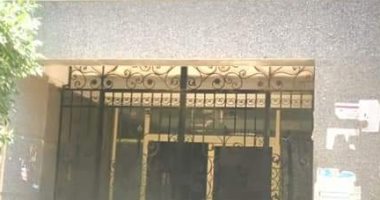 وقف بناء مخالف فى الزقازيق وتطهير شوراع ومستشفى فاقوس بالشرقية.. صور