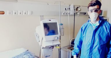 جيشنا الأبيض.. "أحمد" ممرض بمستشفى الجامعة بالإسماعيلية على خط مواجهة كورونا
