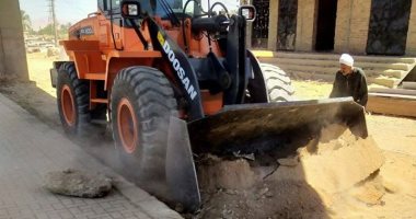 صور.. رئيس مدينة البياضية: رفع 27 طن مخلفات صلبة بالقرى خلال 24 ساعة