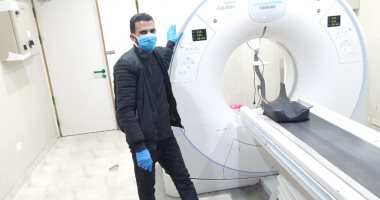 "الجيش  الأبيض".. "عبدالرحمن" فى مواجهة كورونا بمستشفى الواحات البحرية 