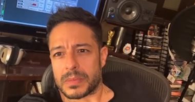 فيديو وصور.. حماقى يغنى "على قد الشوق" لـ عبد الحليم حافظ