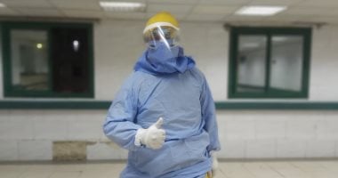 الجيش الأبيض.. "أحمد" أخصائى تحاليل طبية بعزل كفر الزيات يواجه كورونا