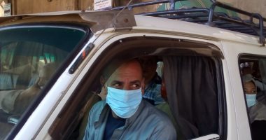 صور.. التزام سائقى الميكروباص والركاب فى مواقف الغربية بارتداء الكمامات