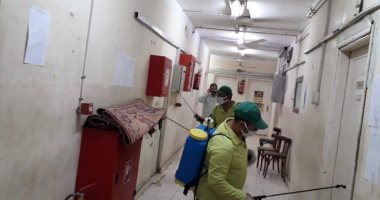 محافظ سوهاج يوجه بتطهير وتعقيم منطقة شركة المطاحن استجابة للأهالى