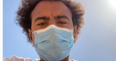 على ربيع يصور "الخطة العامية" مع غادة عادل داخل محطة بنزينة اليوم