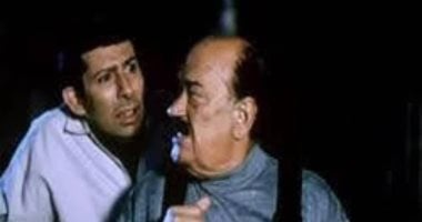 هانى رمزى يكشف عن مشهد تمسك الزعيم عادل إمام بوجوده فى "غبى منه فيه"