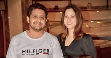 بعد نجاح "النهاية".. المخرج ياسر سامى بصحبة زوجته وابنتيه