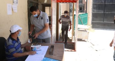 محافظ شمال سيناء: منع دخول الموظفين والعاملين والمواطنين للديوان دون كمامة