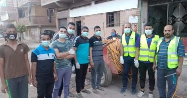 الخير فى الشباب.. مبادرة بعزبة البرنس فى بنها لتطهير الشوارع بـ200 لتر كلور