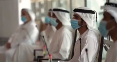 ولى عهد دبى يعقد اجتماع المجلس التنفيذى للإمارة بالمطار: سنهزم المستحيل