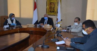 محافظ الوادى الجديد يكلف بالمرور اليومي على مستشفيات العزل ورصد المخالفات