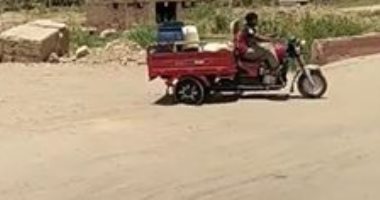 سيبها علينا.. أهالى قرية عنيبة بأسوان يشكون من انقطاع المياه
