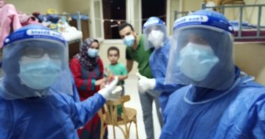 شباب قرية مليج بالمنوفية يوزعون الهدايا على نزلاء الحجر بالمدينة الجامعية