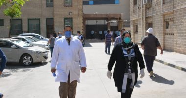 صور..محافظ الدقهلية: لجنة لمتابعة توافر الأدوية والمستلزمات الطبية بـ5 مستشفيات