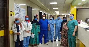 خروج 8 متعافين من كورونا بمستشفى النيل للتأمين الصحى بشبرا الخيمة