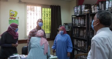 مدير التأمين الصحى ببنى سويف يتفقد قسم الأورام فى أول يوم عمل