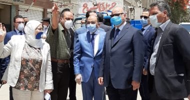 صور.. وزير التنمية المحلية ومحافظ القاهرة يتابعان حملة إزالة سوق السقط بالسيدة زينب