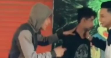 المتهمان بالاعتداء على شاب من ذوى الاحتياجات الخاصة بالوراق: "كنا بنهزر"