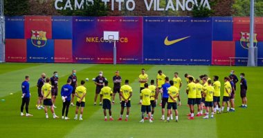 الاتحاد الإسبانى يقرر الوقوف دقيقة حدادا على ضحايا كورونا فى المباريات