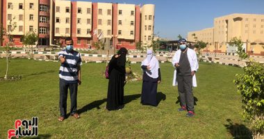 أطباء مستشفى عزل المدينة الجامعية ببنى سويف يهيئون المرضى نفسيا قبل علاجهم