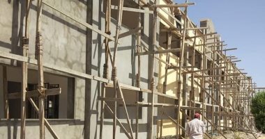 رئيس مدينة سفاجا: خصم 1% من تعاقدات الشركات حال عدم التزام عمالها بالكمامة
