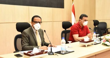محافظ مطروح يكلف السكرتير العام بمتابعة إسراع تنفيذ منظومة كاميرات الرصد المرئى