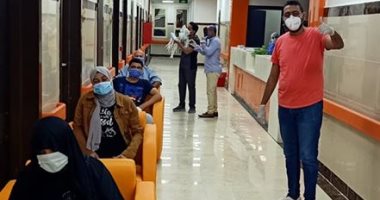 مستشفى العديسات للحجر تعلن خروج 4 حالات عقب شفاؤهم من كورونا بالأقصر